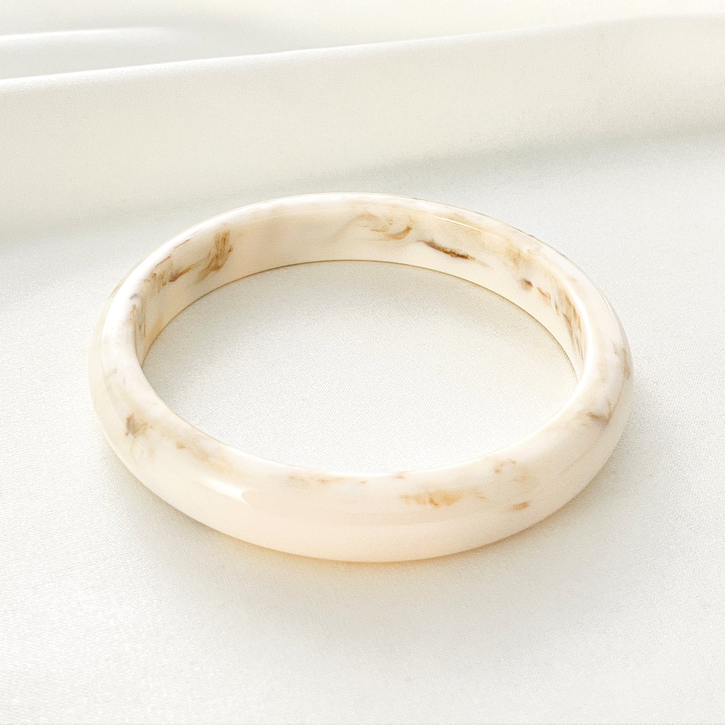 Simple Geometric Marble Pattern Acrylic Women's Bangle Bracelet