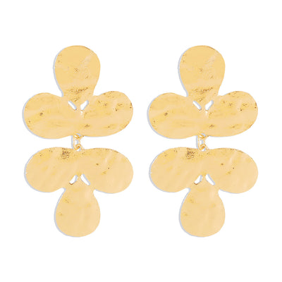 Elegant Vintage Flower Alloy Pendant Necklace and Earrings Set