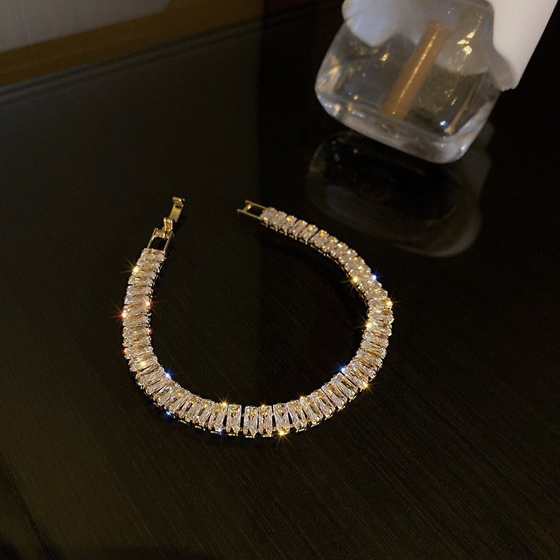 Fashion Geometric Zircon Alloy Bracelet for Women