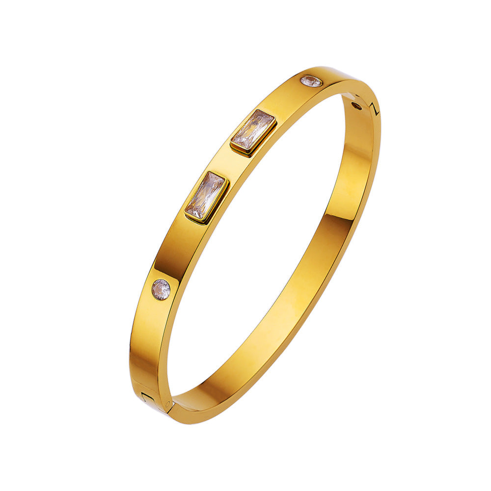 Simple Heart Shape Diamond Gold-Plated Titanium Steel Bangle Bracelet