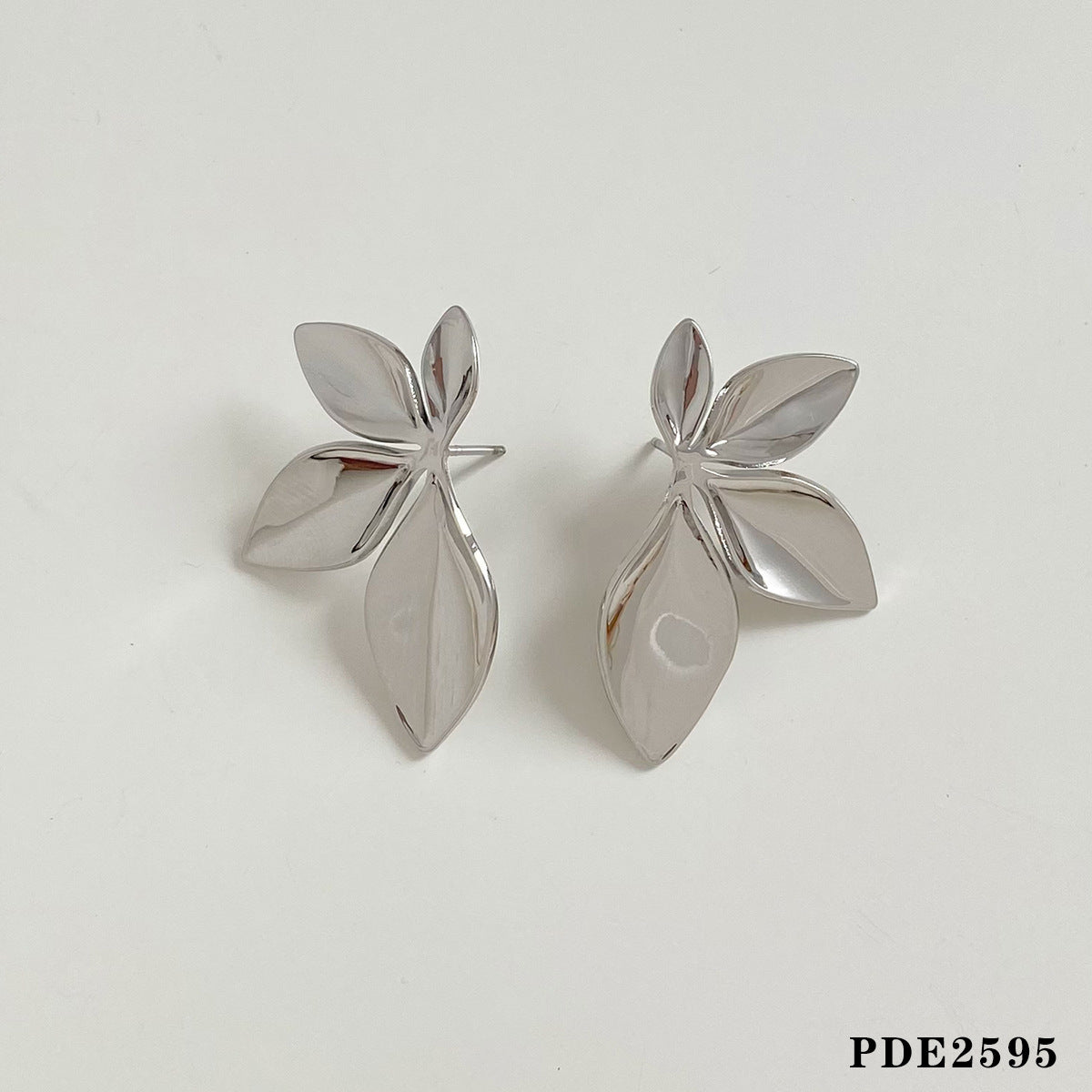 1 Pair Modern Leaf Flower Design 16K Gold & White Gold Plated Stainless Steel Earrings