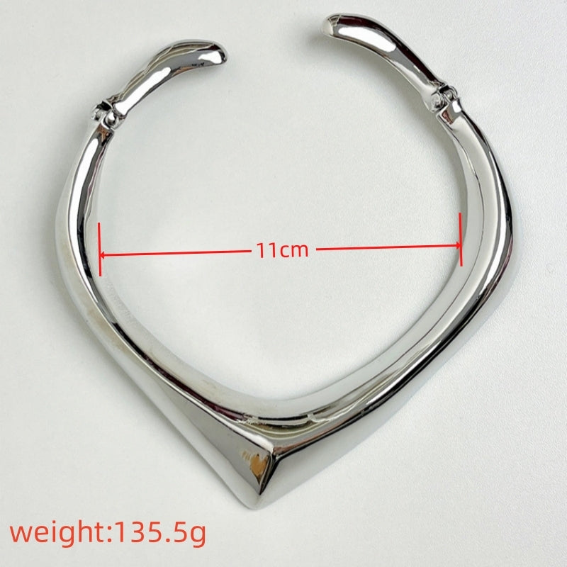 Retro Alloy Plated Women's V-Shaped Choker Necklace
