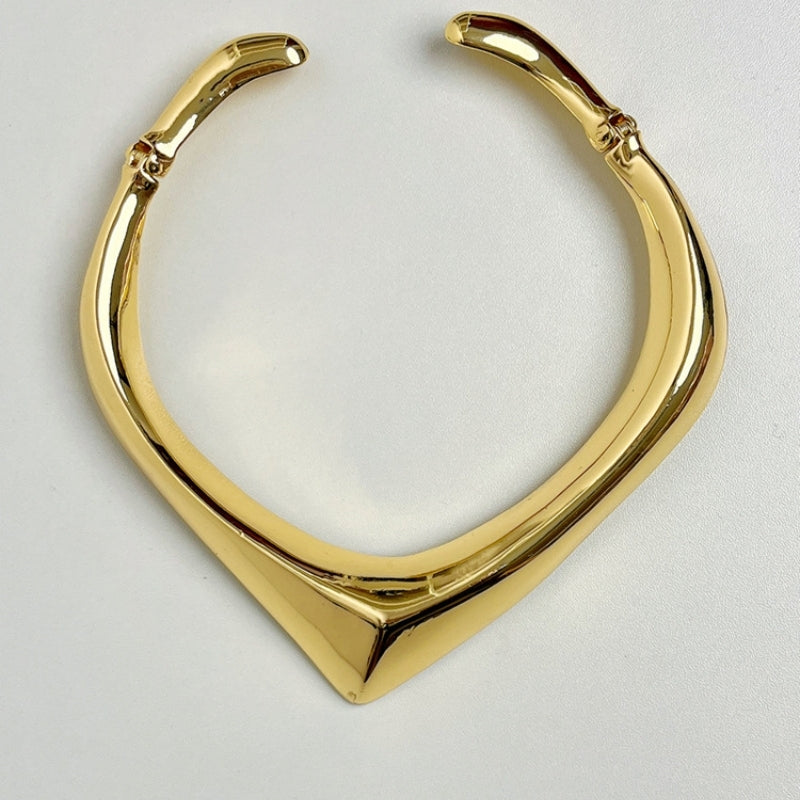 Retro Alloy Plated Women's V-Shaped Choker Necklace