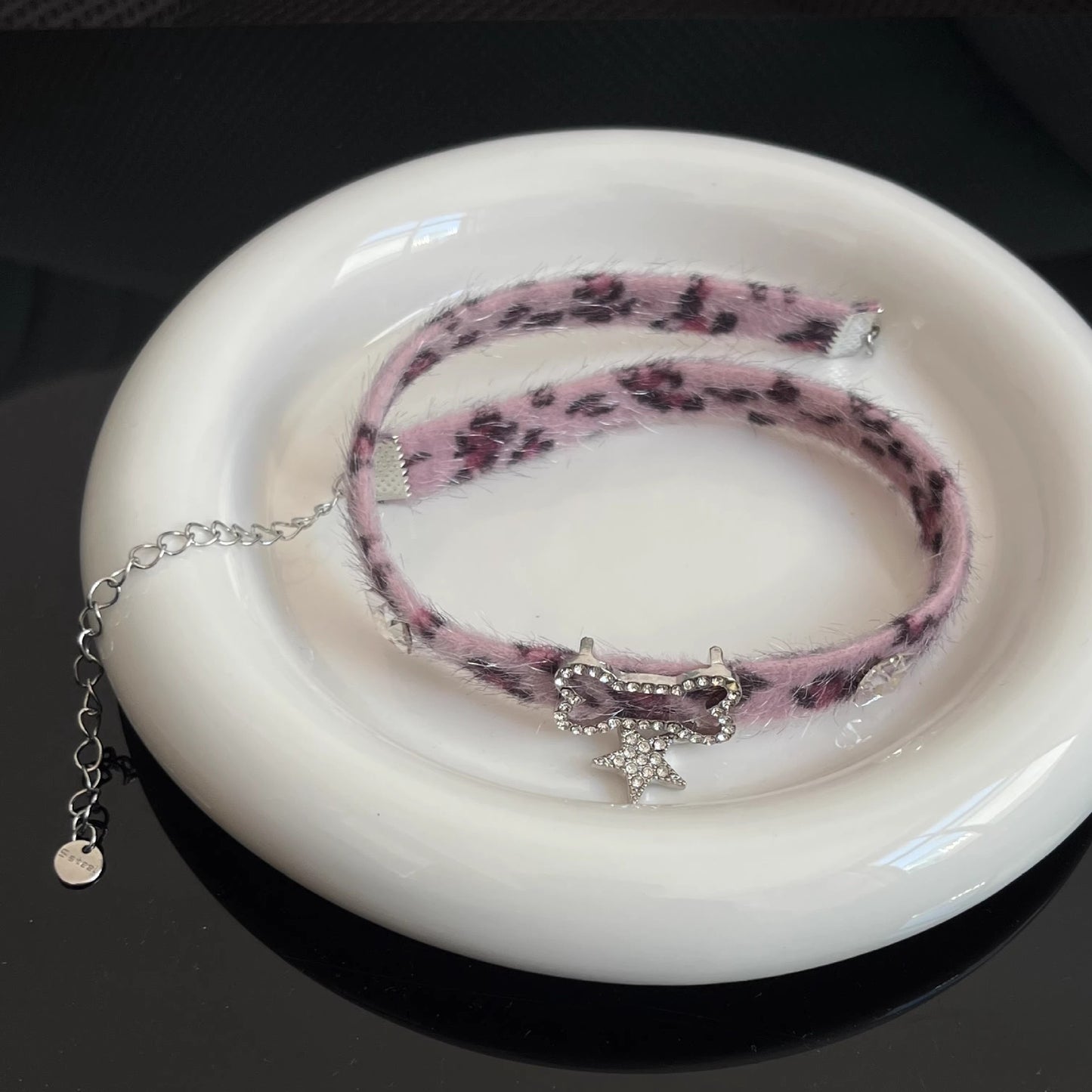 Retro Purple Furry Pentagram Choker Necklace with Rhinestones and Synthetic Alloy Design