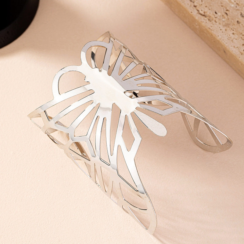 Simple Classic Butterfly Openwork Alloy Bangle Bracelet