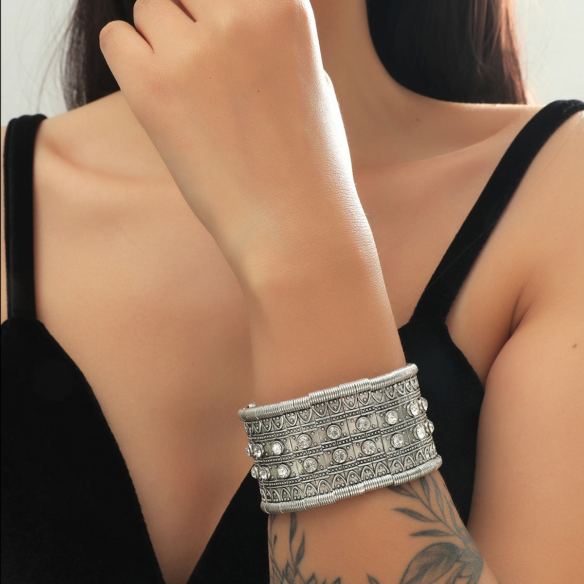 Simple Geometric Turquoise Resin Inlay Women's Bangle Bracelet