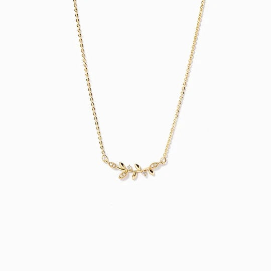 Simple Heart & Leaf Pendant Necklace with Rhinestone Accents