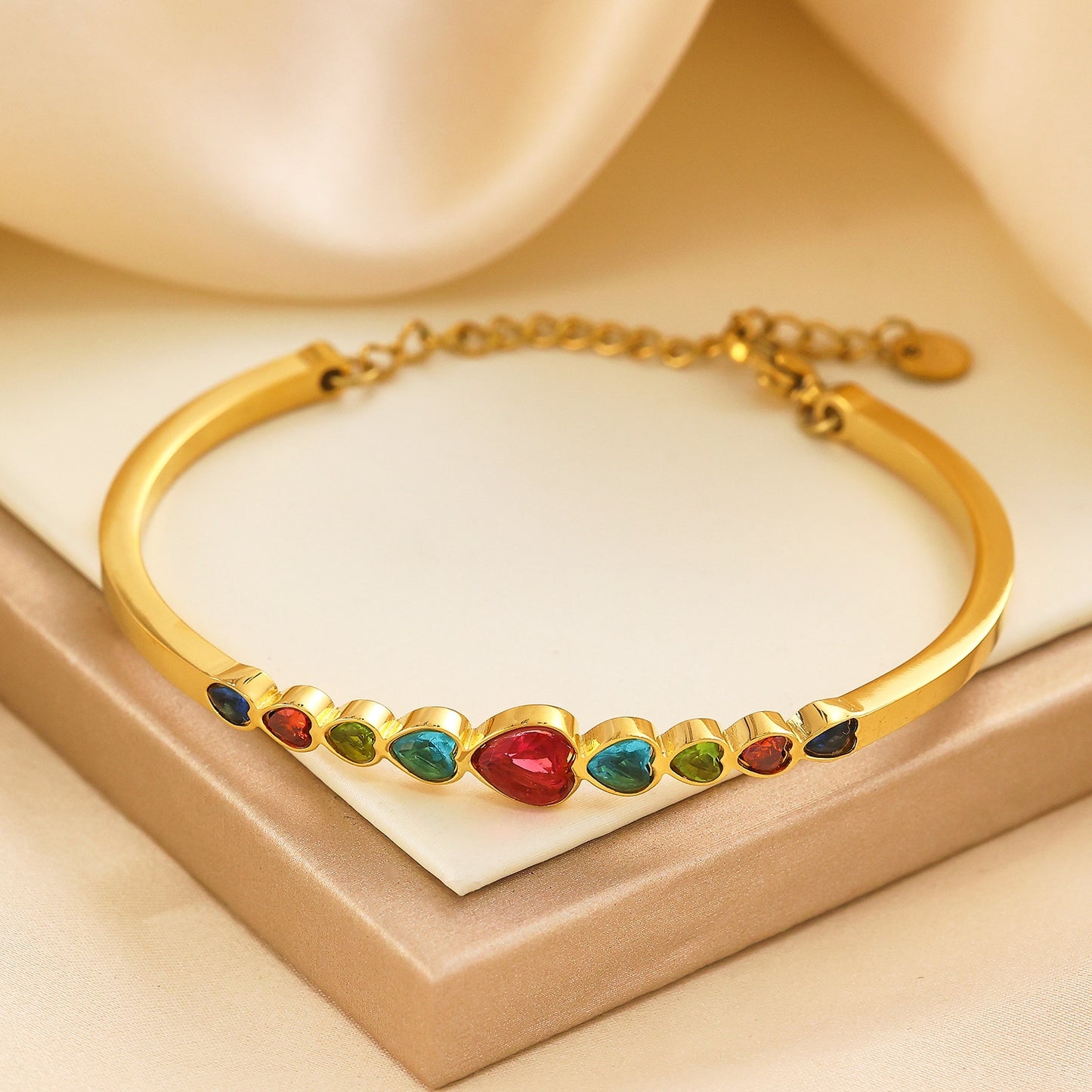Simple Heart Shape Zircon Titanium Steel Bangle with Colorful Vintage Gold Finish