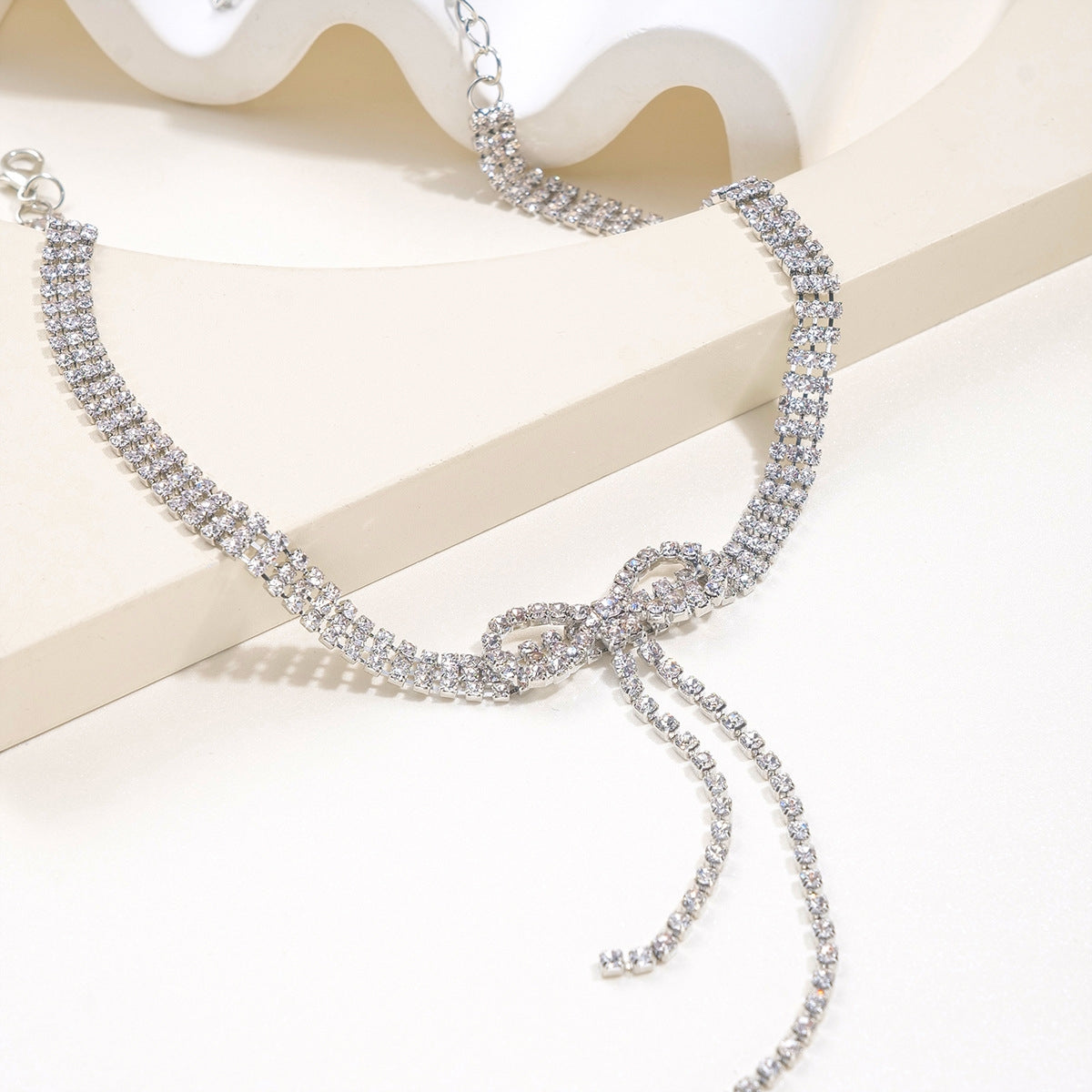 Elegant Rhinestone Bow Tassel Choker Necklace for Women