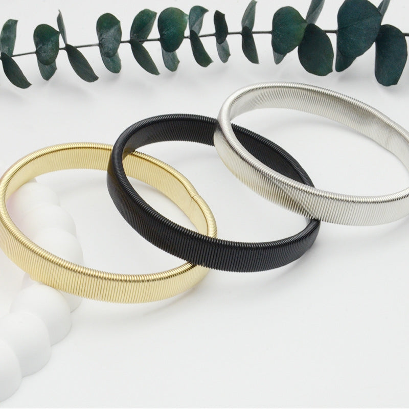 Simple Style Solid Color Metal Spring Bangle Bracelet