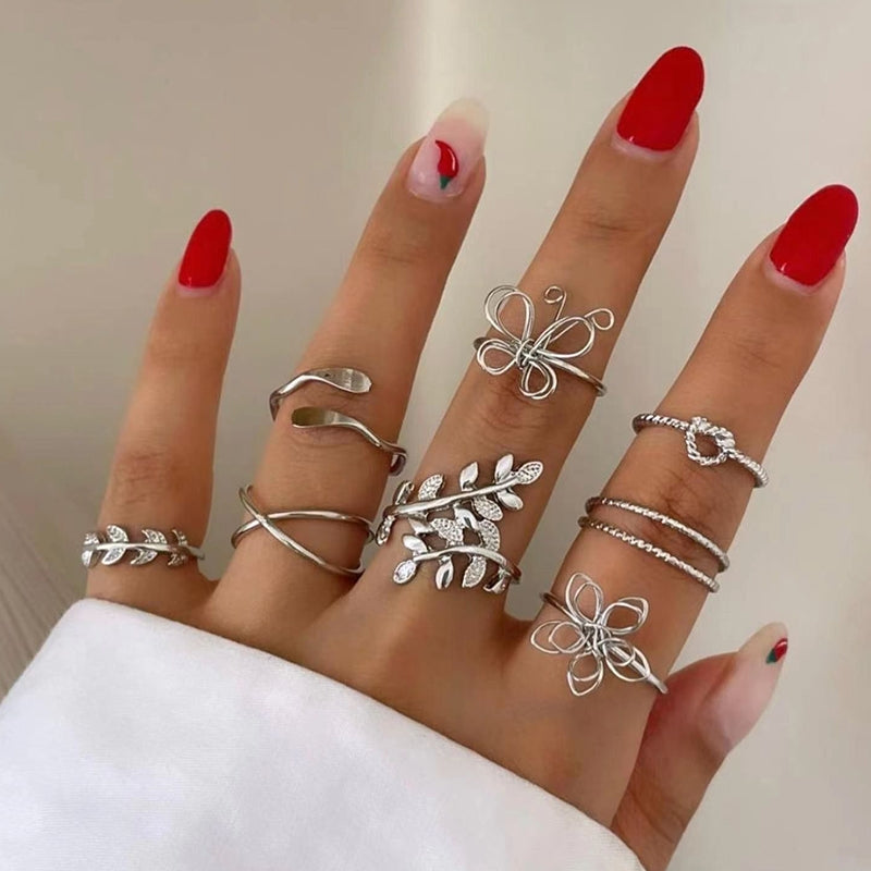 Butterfly Leaf Alloy Ring Set - 18K Gold Floral Stackable Rings for Women (8 Pieces)