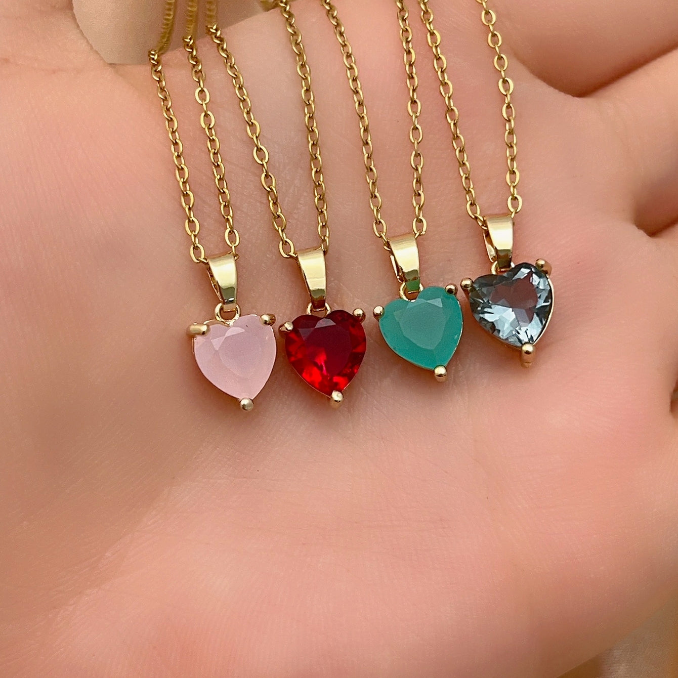 Elegant Heart Shape Gold Plated Zircon Pendant Necklace