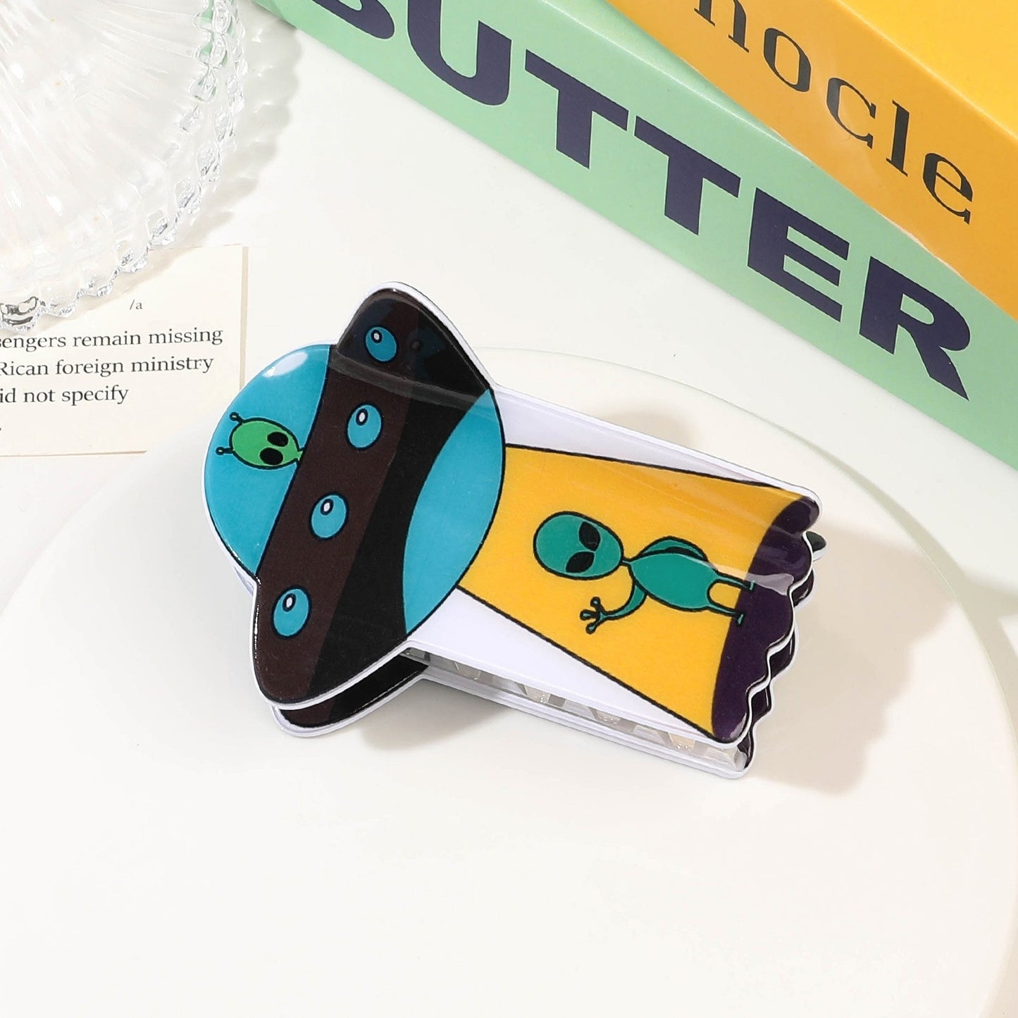 Women's Halloween Alien Acrylic Hair Claw Clips Shark Hair Accessories