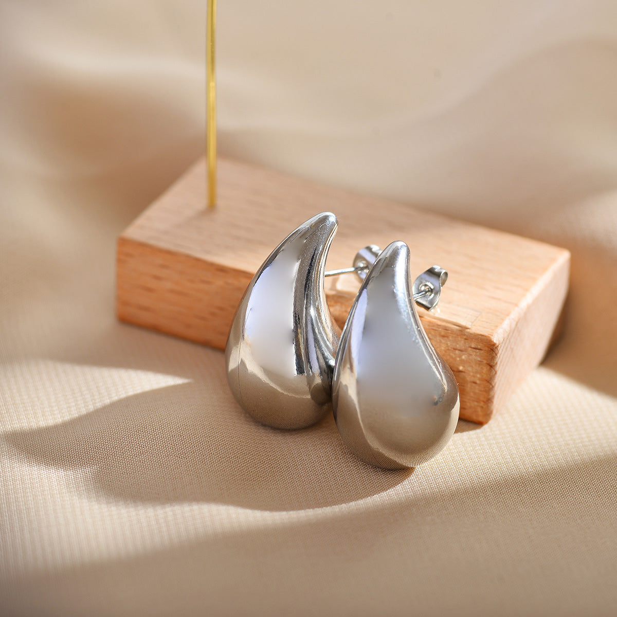 1 Pair Minimalist Stainless Steel Water Drop Hoop Earrings