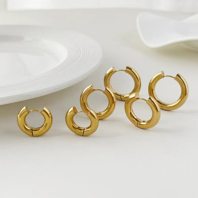 1 Pair Minimalist Round 18K Gold Plated Titanium Steel Hoop Earrings