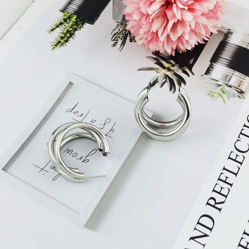 1 Pair Minimalist C Shape Metal Hoop Earrings for Women