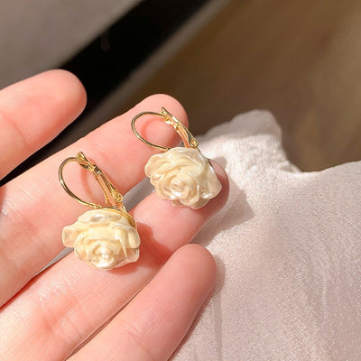 Sweet Floral Crystal Stud Earrings - Elegant Green Design