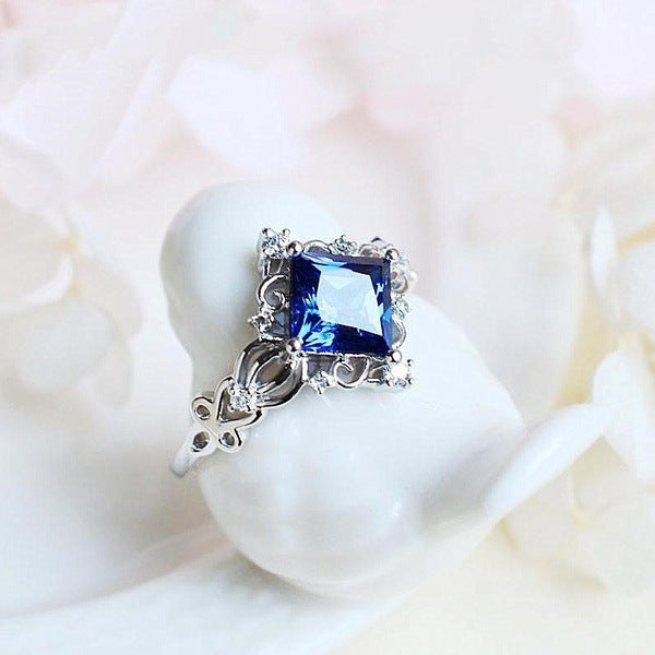 Fashion Geometric Rhombus Silver Ring with Sapphire Inlay for Women