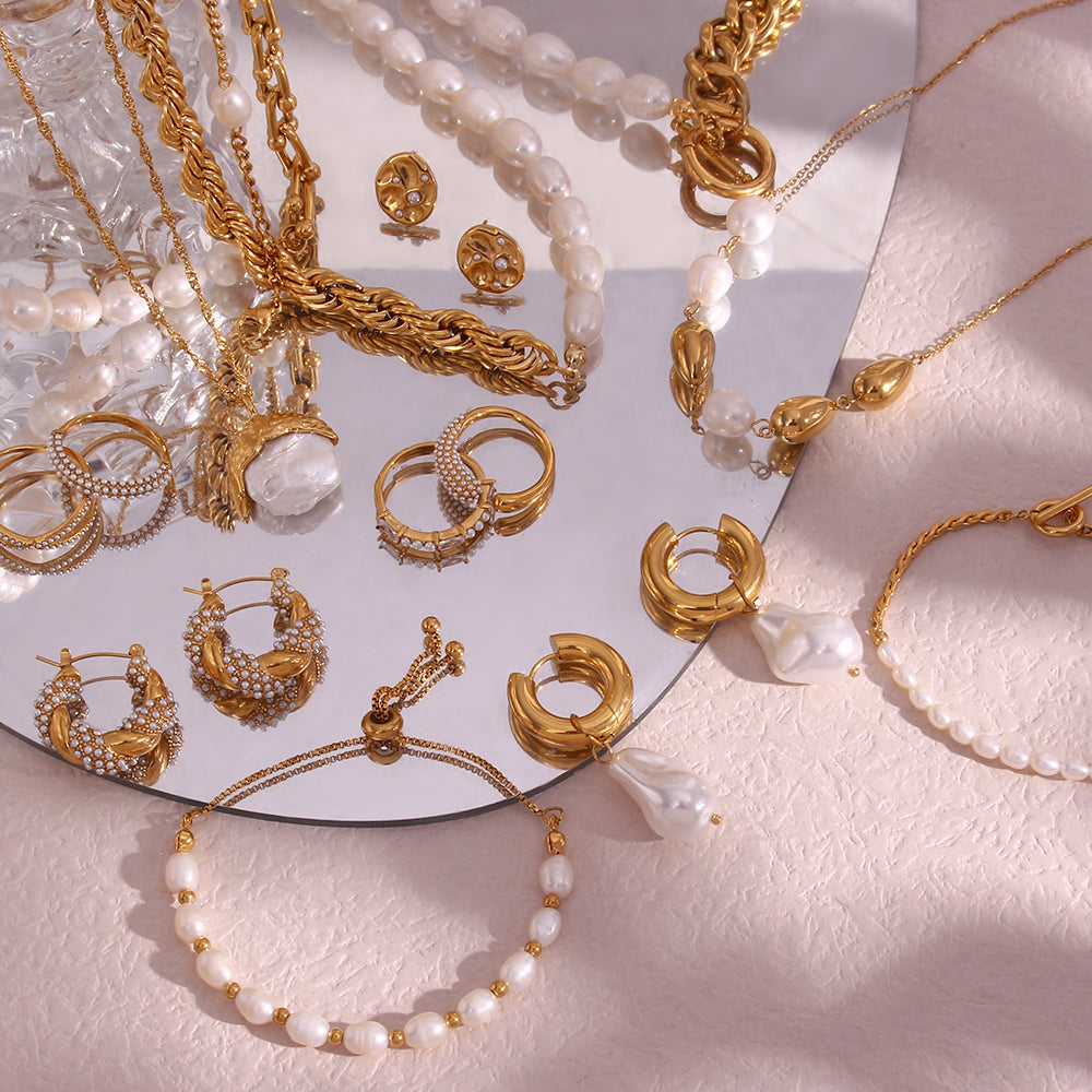 18K Gold Plated Geometric Stainless Steel Necklace with Water Drop Freshwater Pearl Pendant
