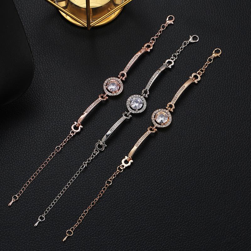 Elegant Minimalist Diamond-Embellished Ladies Bracelet
