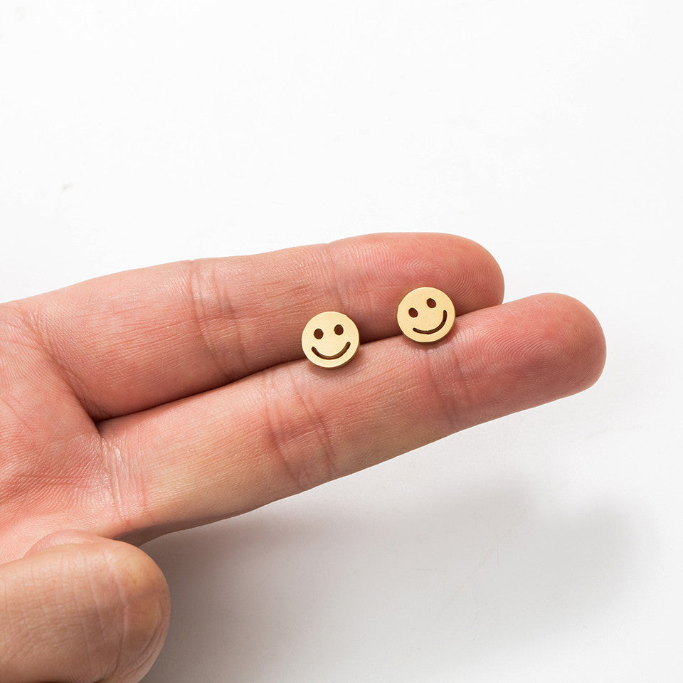 Cute Smiley Face Gold Stud Earrings Wholesale