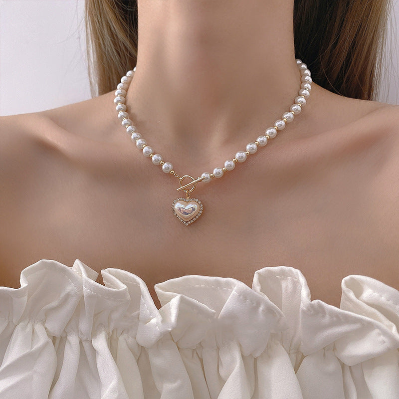 Elegant Heart-Shaped Pearl Alloy Necklace - Minimalist Design 2023