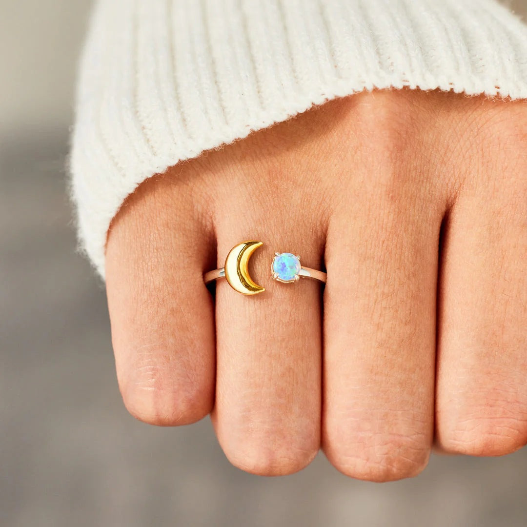 Elegant Moon and Star S925 Sterling Silver Open Ring with Inlay Gemstones