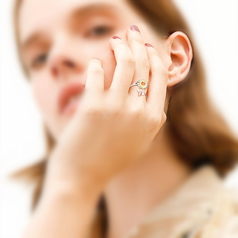 Elegant Sunflower Rhinestone Inlay Women's Rotating Ring - Romantic Gift