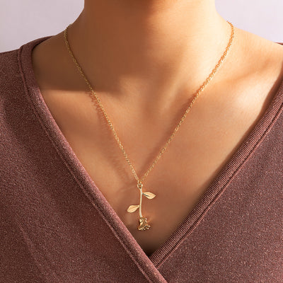 European American Valentine's Day Rose Pendant Necklace - Fashion Creative Four-Color Design