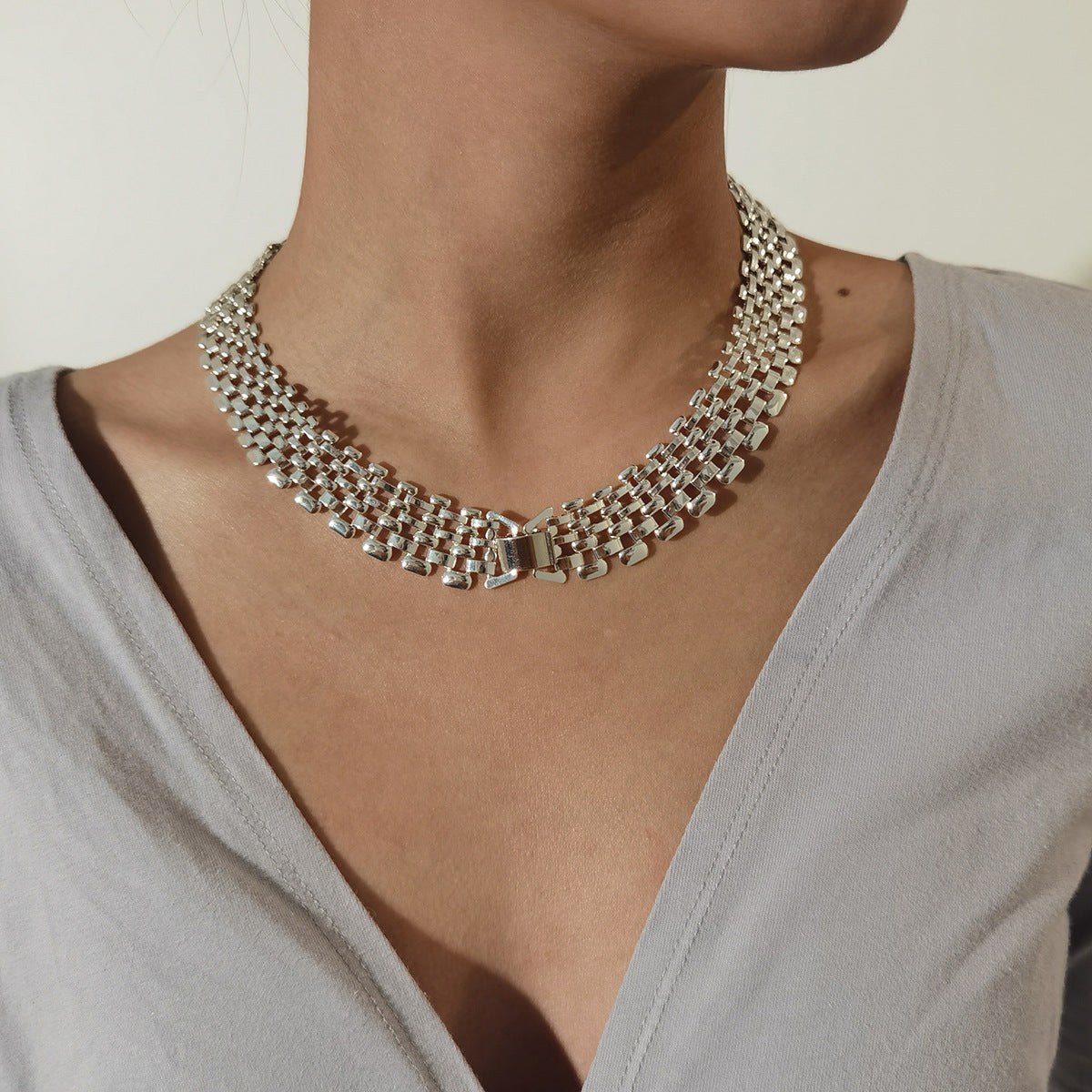 Exaggerated Silver Hollow Chain Necklace - Punk Hip Hop Style Statement Jewelry