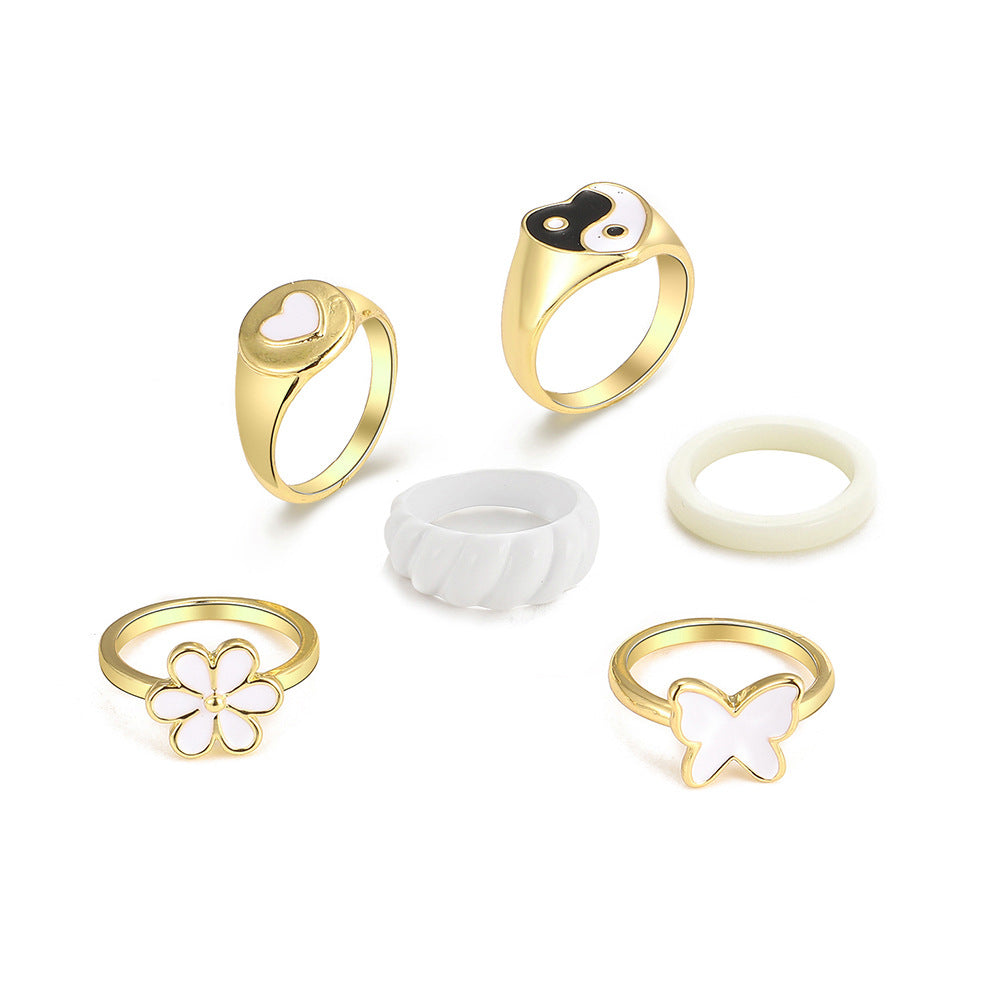 Fashion Creative Heart-shaped Oil Drip Butterfly Daisy Resin Rings & Sparkling Butterfly Pearl Crescent Hamsa 14 Piece Knuckle Ring Set