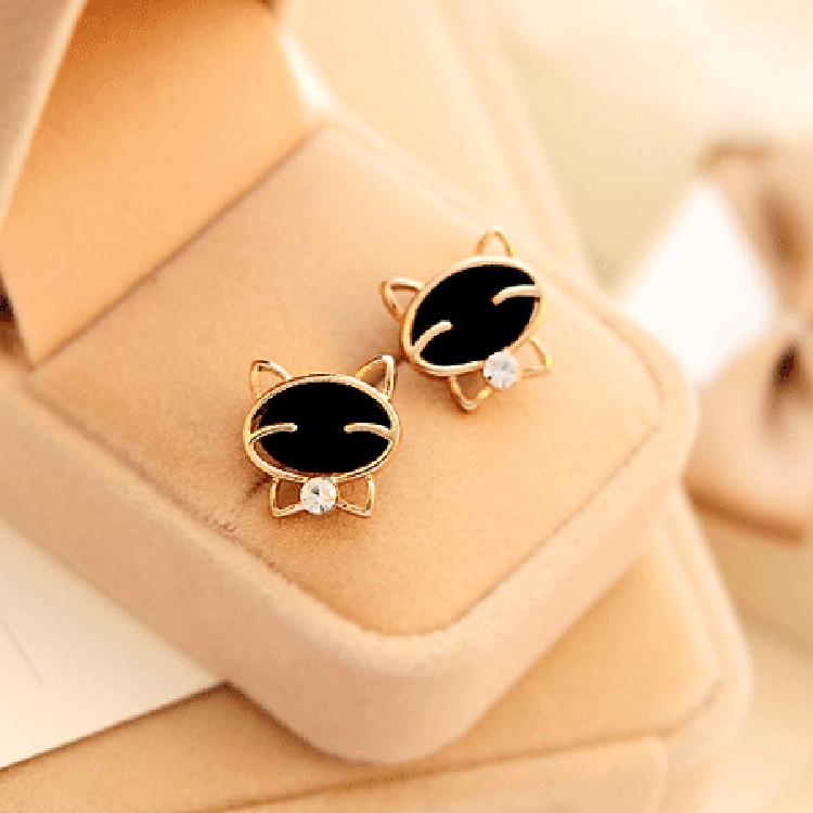 Fashion Black Smiley Cat Rhinestone Stud Earrings