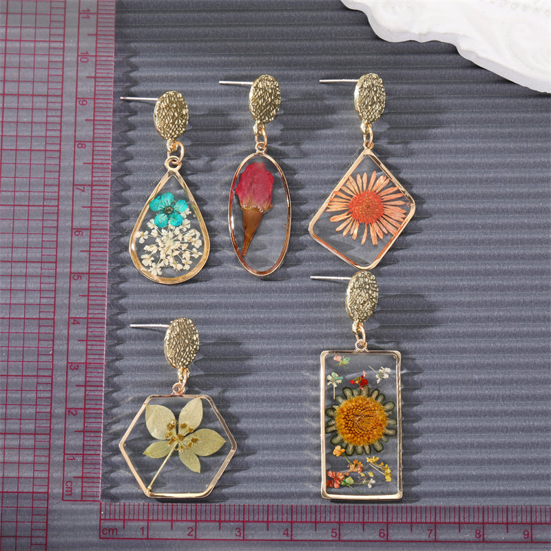 Fashion Ethnic Geometric Daisy Rose Dried Flower Pendant Earrings