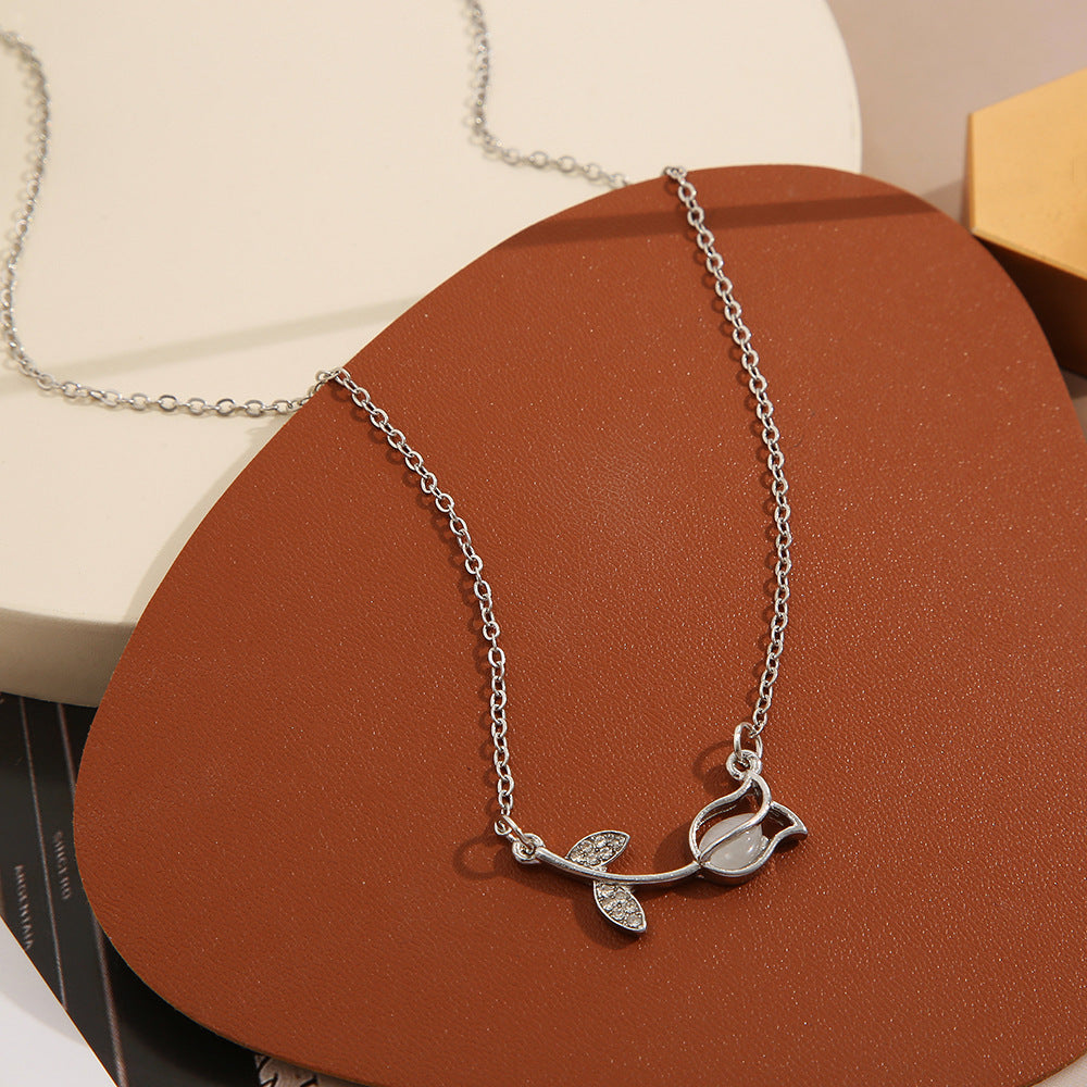 Tulip Rhinestone Inlay Pendant Necklace for Women