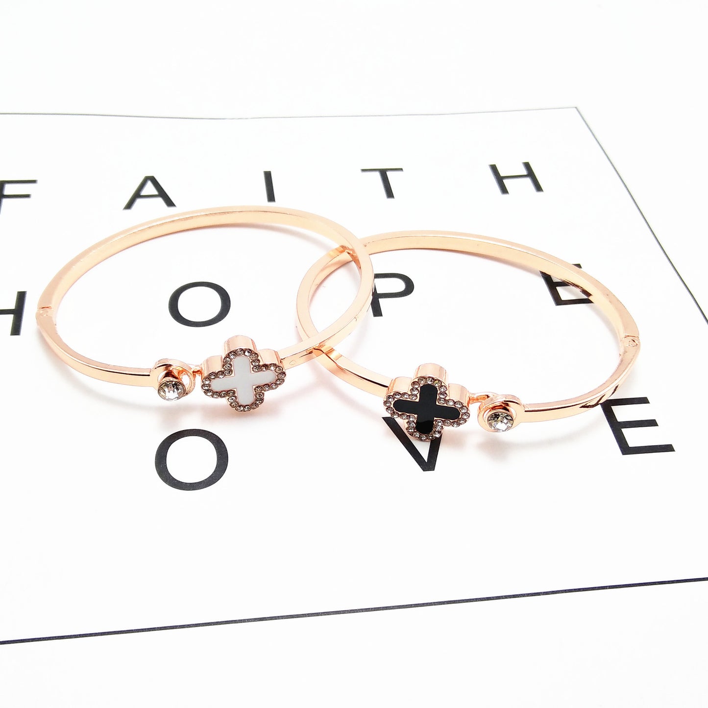 Four Leaf Clover Rose Gold Zircon Bangle Bracelet