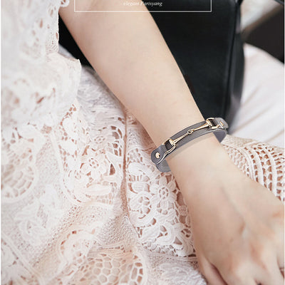 Silver Horseshoe Buckle Bracelet and Star Design Couple Rings Set