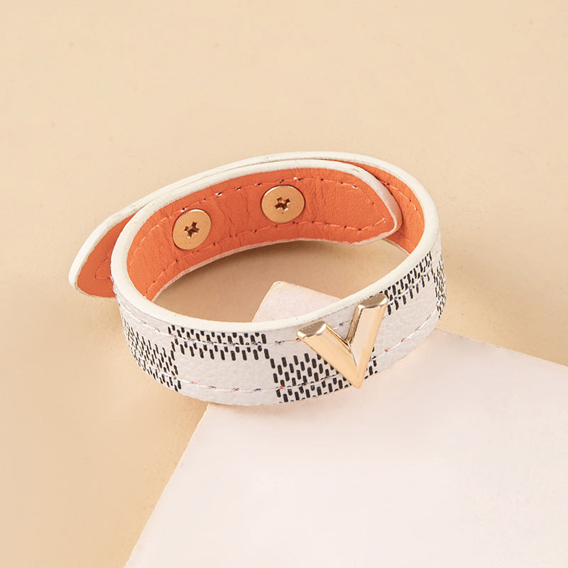Fashion Plaid PU Leather V-Shaped Bangle with Alloy Metal Button