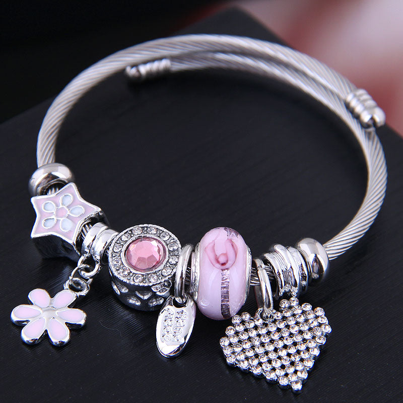 Fashion Metal Flower Love Pendant Multi-Element Bracelet