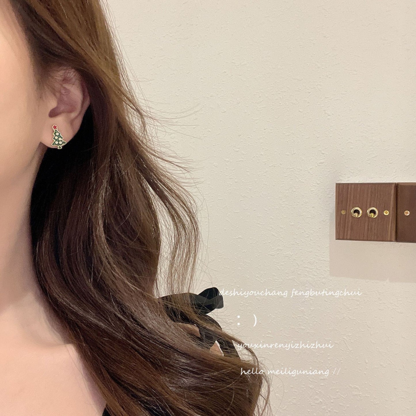 Fashion Christmas Santa Claus and Reindeer Enamel Stud Earrings for Women