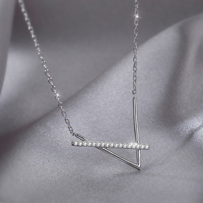 Fashion Geometric Titanium Steel Rhinestone Pendant Necklace