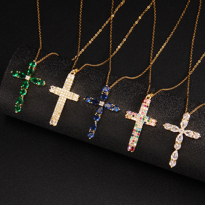 Glam Zircon Cross Pendant Necklace for Women in Copper Plated Stainless Steel