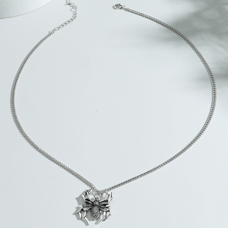 Gothic Retro Spider Pendant Halloween Tarantula Necklace