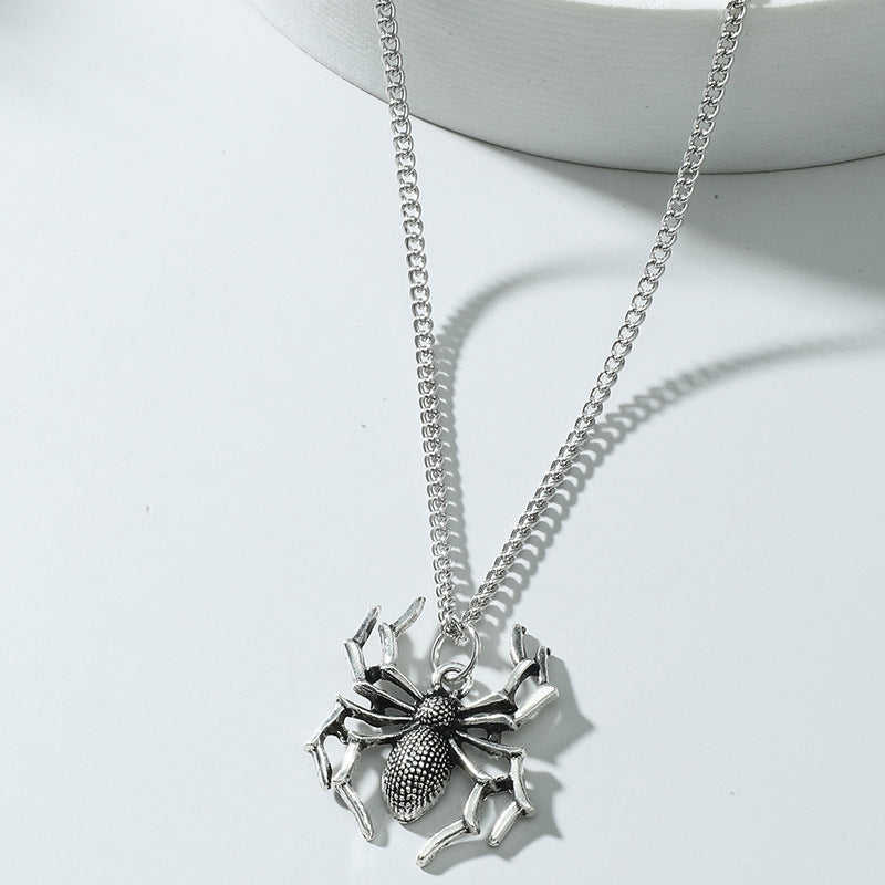 Gothic Retro Spider Pendant Halloween Tarantula Necklace
