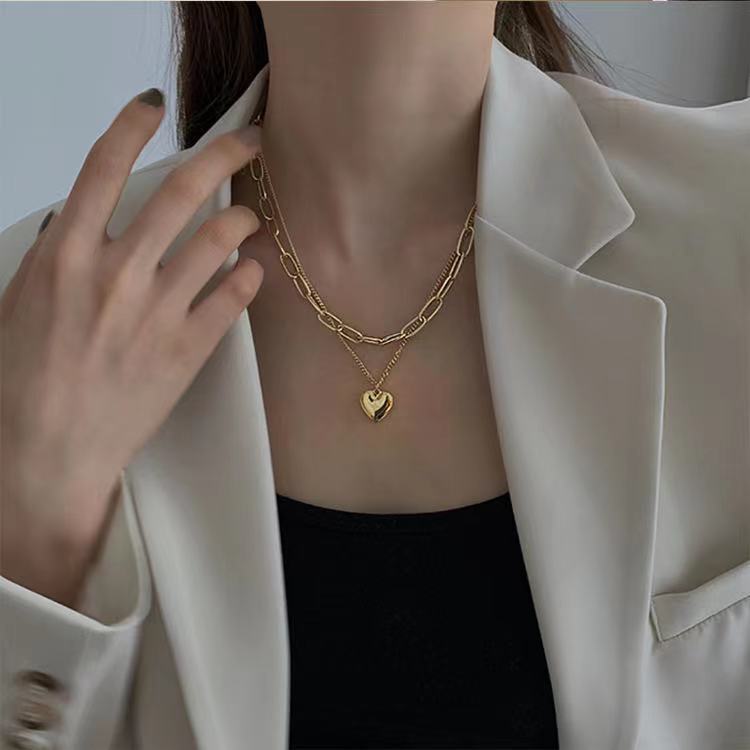 Hip-hop Heart Pendant Chain Necklace - Long Metal Sweater Necklace