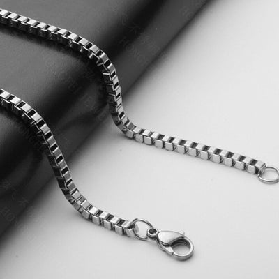 Fashion Titanium Steel Women's Box Chain Necklace - Minimalist Collarbone Design