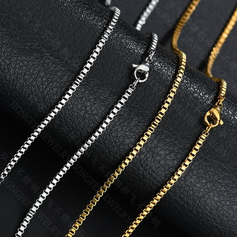 Fashion Titanium Steel Women's Box Chain Necklace - Minimalist Collarbone Design