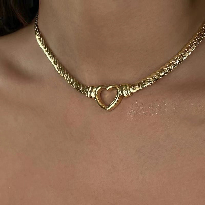 IG Style Heart Shape Titanium Steel Necklace - Minimalist Fashion Jewelry
