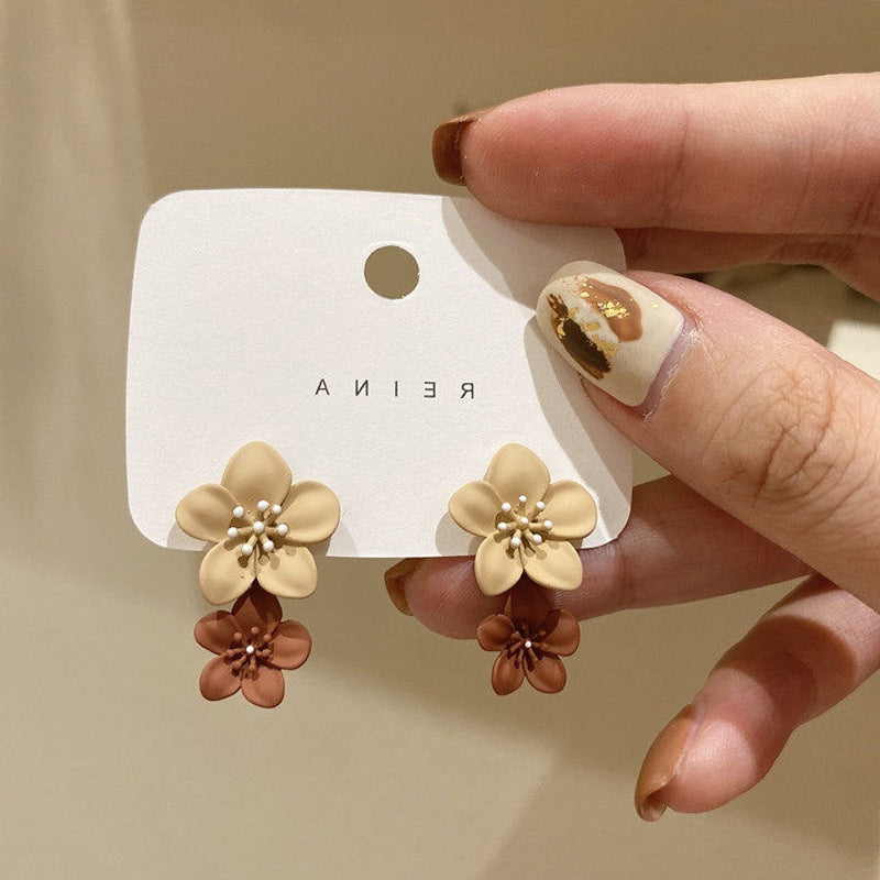 Korean Fashion Contrast Color Flower Stud Earrings for Women