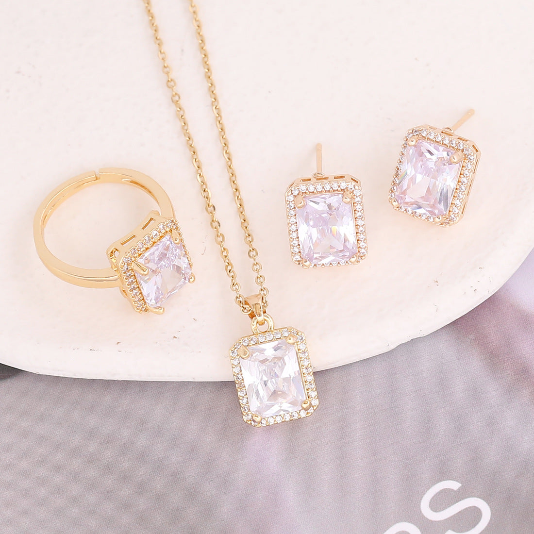 Copper Micro-inlaid Zircon Square Emerald Pendant Necklace and Earrings Set