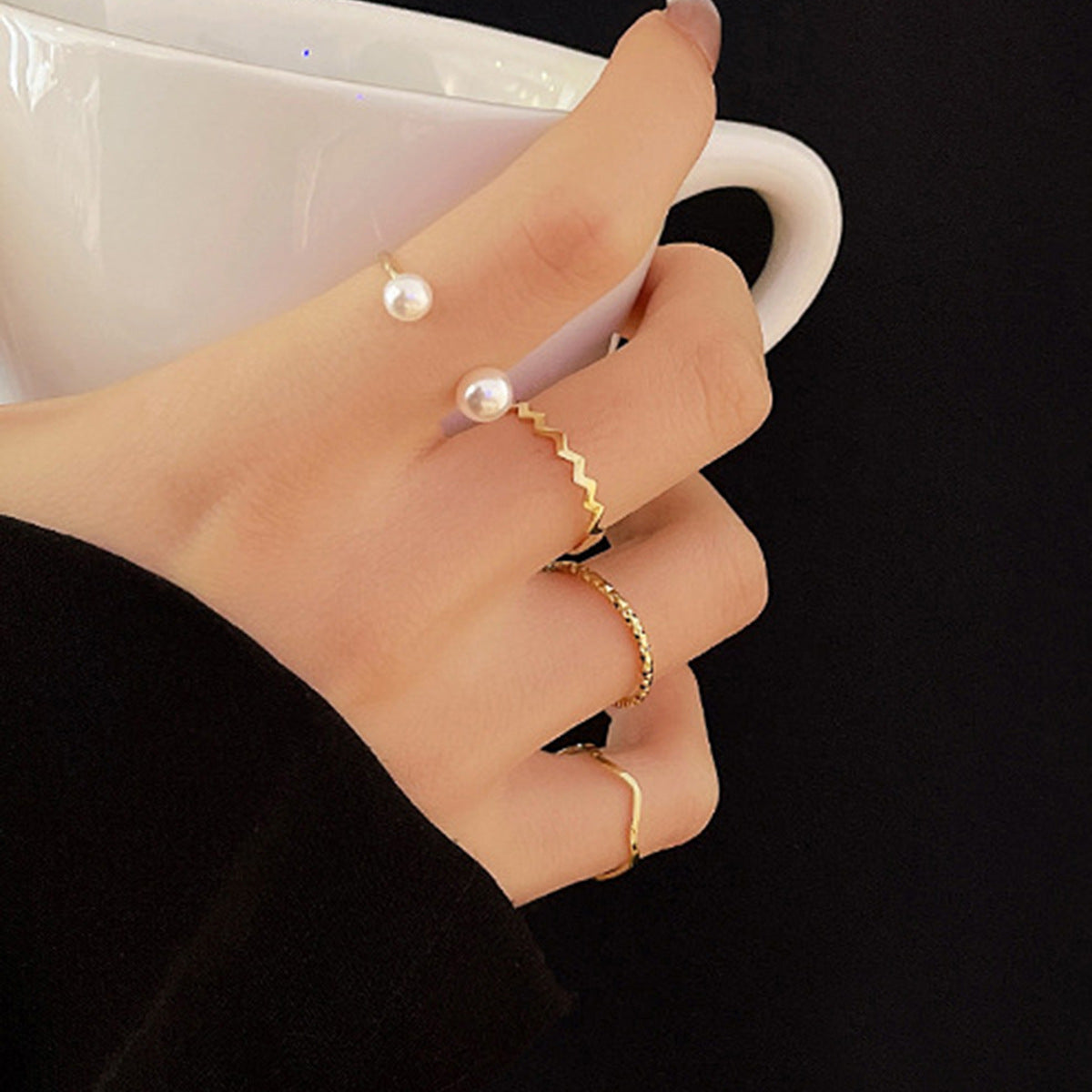 New Creative Fashion Jewelry Two Pearl Ring Set with Display Tray Props